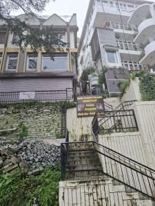 New Avadh Palace Home Stay