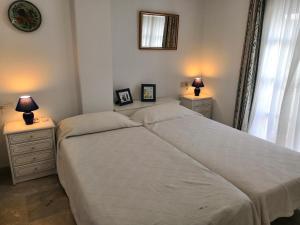 2 bed apartment with pool near the beach - LUAL