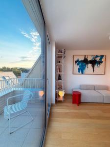 Design Apartment - Steps from the Castle and Danube