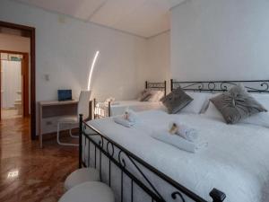 Charming Dorsoduro Venice Stay Near Art Museums and Canals