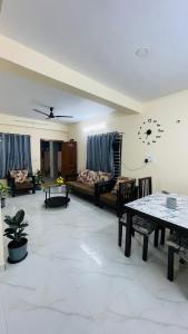 Cozy 1 BHK Stay Near US Embassy & IT Hub