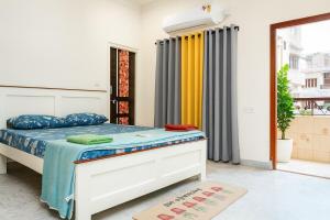 Vintage 3BHK Near Capital Park & Rameswaram-Cafe 303