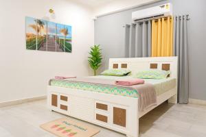 Vintage 3BHK Near Capital Park & Rameswaram-Cafe 303