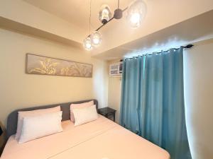 Comfort & Convenience At Centrio Tower King Size Bed