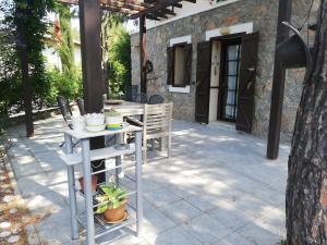 Ovacık Detached Villa in a Big Garden