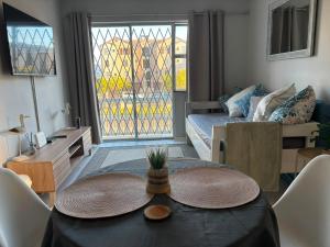 1 Bed Apartment near Beach, Restaurants and Shops