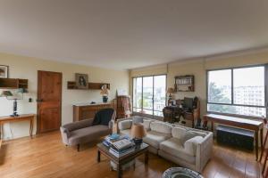 Spacious 80m Apt near Eiffel Tower