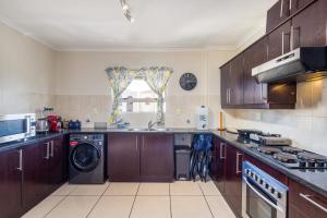 Lakeview Apartment Century City - Managed by Airscape