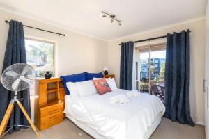 Lakeview Apartment Century City - Managed by Airscape