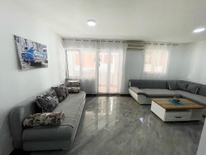 Family one bedroom apartmant Sunshine Budva