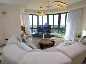 Nauras Towers 2 bedroom beachfront apartment