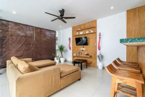 Tropical Oasis Villa, Steps from Seminyak Beach