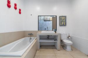 Tropical Oasis Villa, Steps from Seminyak Beach