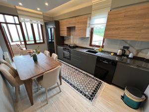 Shen Home Life with Sea View
