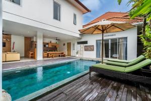 Tropical Oasis Villa, Steps from Seminyak Beach