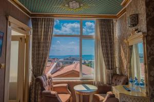 Kaftan Hotel