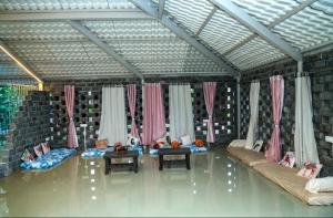 Dr Shahas Farmhouse