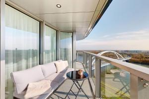 Eurovea Tower Executive Residence Danube View