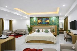 Hotel Decent Premier - IGI Delhi Airport