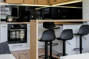 Sosnowiec Modern Apartment by BookingHost
