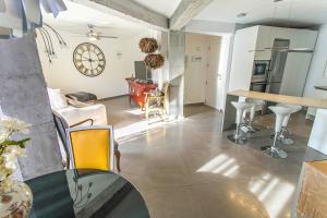Apartamento en Edificio Coronado con piscina