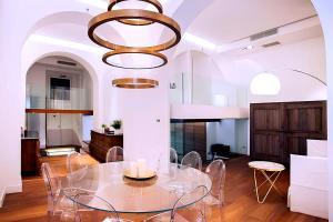 Old Town Prestige Loft by Flatinrome
