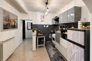 Hidden Gem, Parking, WiFi, 7 Min from Savona