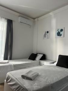 Meli Homes 1 Bedroom Sea View 30 Steps to Beach