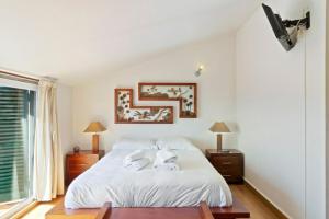 Lovely 2 Bedroom Apartment with Terrace in Cascais