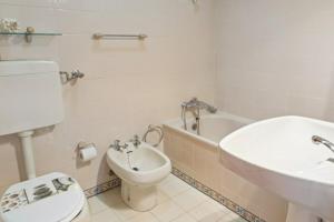 Lovely 2 Bedroom Apartment with Terrace in Cascais