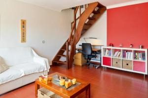 Lovely 2 Bedroom Apartment with Terrace in Cascais