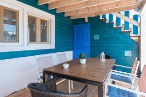 Blue Jasmine - Casa con terraza, acceso directo playa semi-virgen