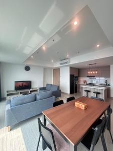 Hillcrest House with private elevator