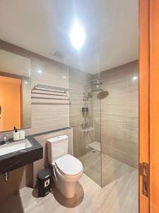 Hillcrest House with private elevator