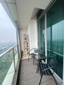 Hillcrest House with private elevator