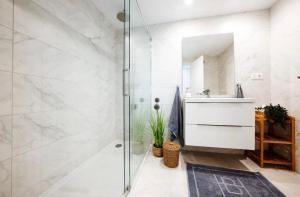 Fresh apartment with fantastic pool areas