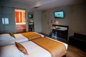 Hotels LOGIS Hotel de Bourgogne - Macon : photos des chambres