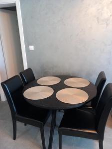 Silver Lake Apartments 3