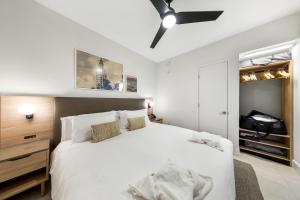 Stunning Condo - City Views - Gym & Rooftop Pool