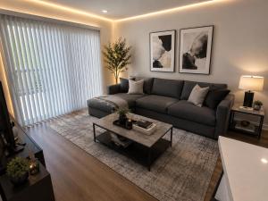 WeHo Luxe 1BR Escape with FREE PARKING
