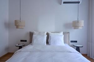 Acropolis 2BD Apartment by Lumen Living