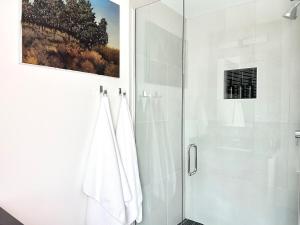 NEW Cozy Carriage House in Congress Park 1Bd 1Ba