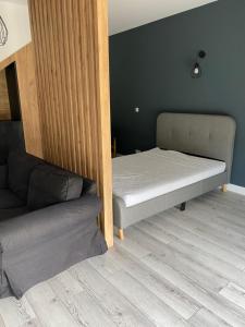Nowa Apartmenty - parking lotniskowy