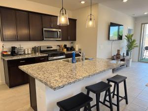 Modern 3BR Casa Grande Home Pool Access I-10