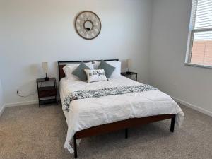 Modern 3BR Casa Grande Home Pool Access I-10