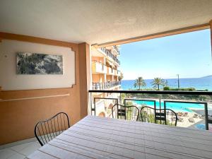 Charming Sea Access Apartment - PeliCannes