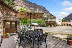 Munn Park Lodge Lower in Ouray CO