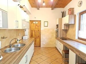 Comfortable house with a sauna, close to the lake