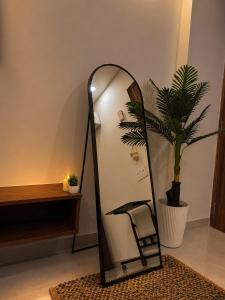 1BHK - Golf Course RD-Metro
