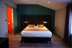 Hotels LOGIS Hotel de Bourgogne - Macon : photos des chambres